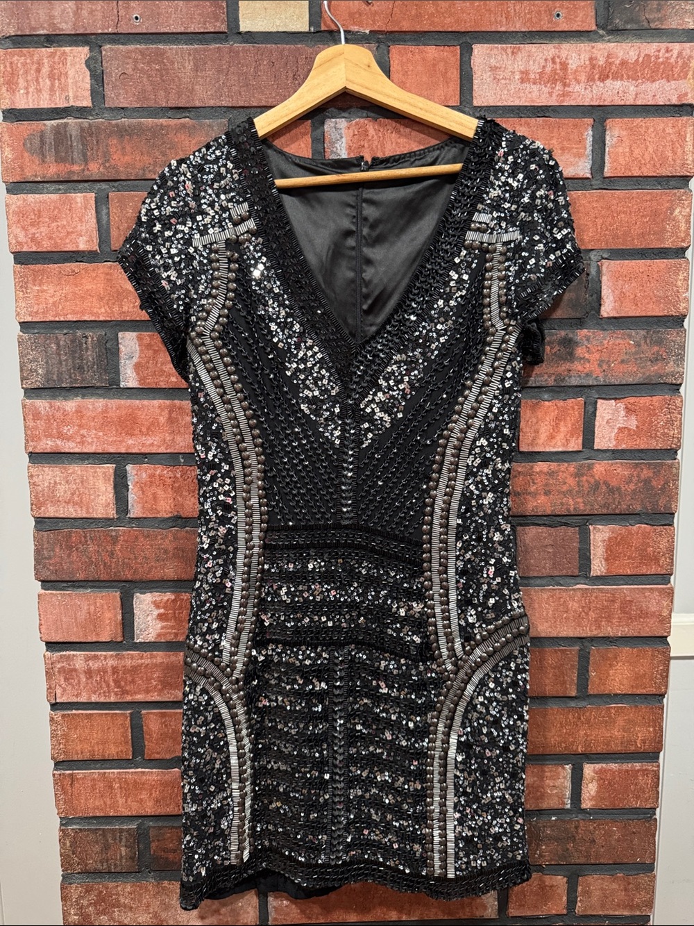 parker Black Sequin V-Neck Party Dress